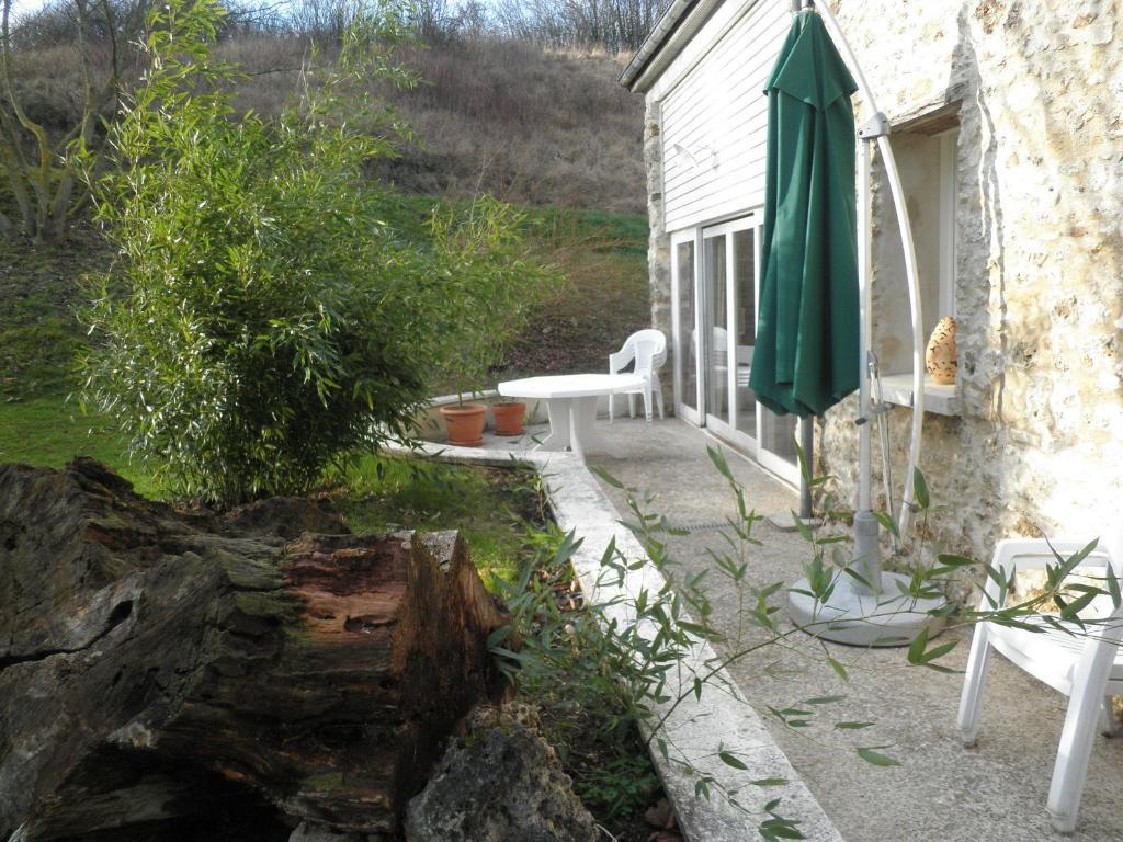 Domaine Du Moulin De L'Etang Panzió Châtillon-sur-Marne Kültér fotó